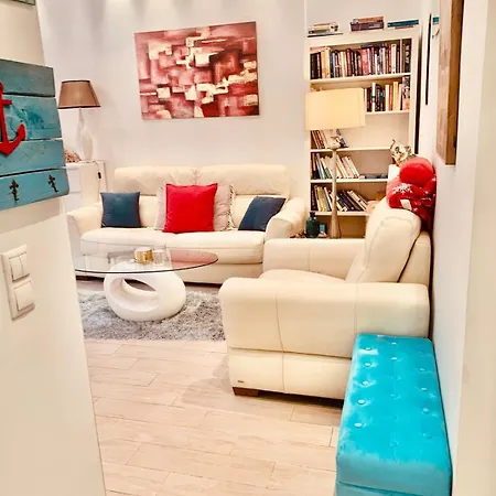 Sundeluxe & Balcony Апартаменты