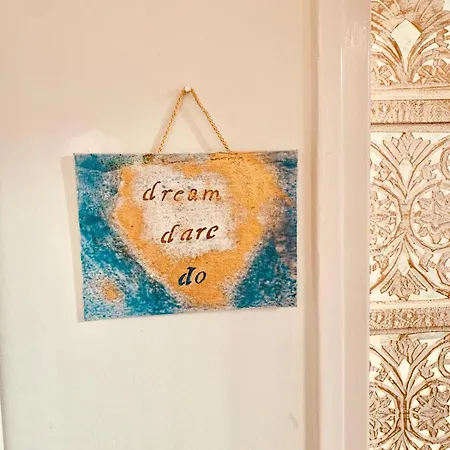 Sundeluxe & Balcony Lägenhet *