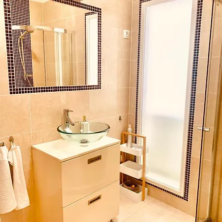 公寓 Sundeluxe & Balcony