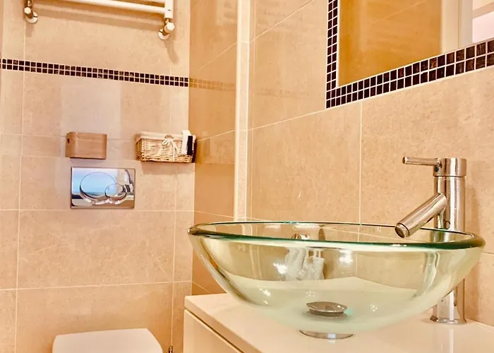 Sundeluxe & Balcony * بودابست