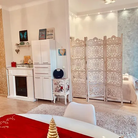 Sundeluxe & Balcony Апартаменты